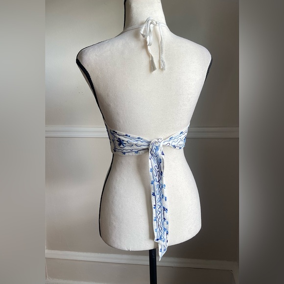 Vintage Y2K L.S.I. Embroidered Halter Crop Top | Size Small - Picture 9 of 15